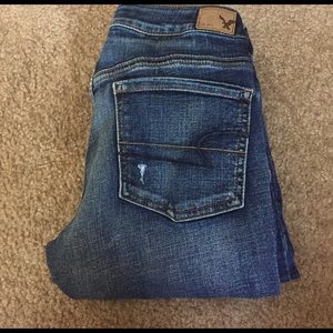 American Eagle Dark Wash Destroyed Skinny Jeans 🦅