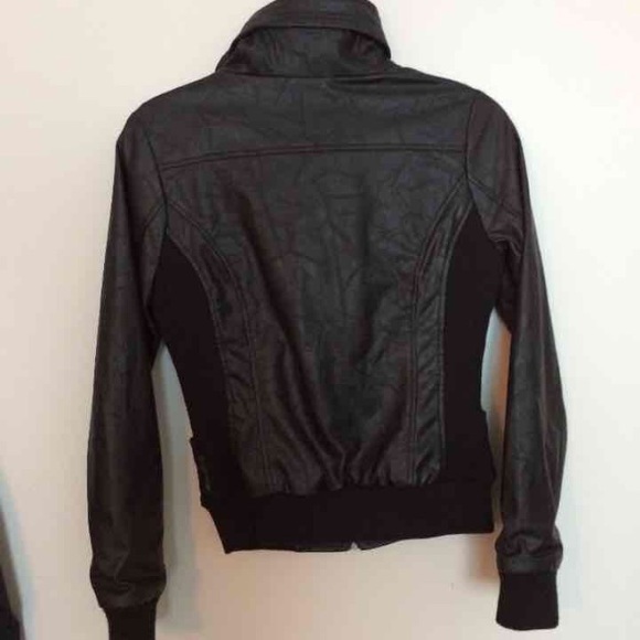 Black jacket - Picture 3 of 4