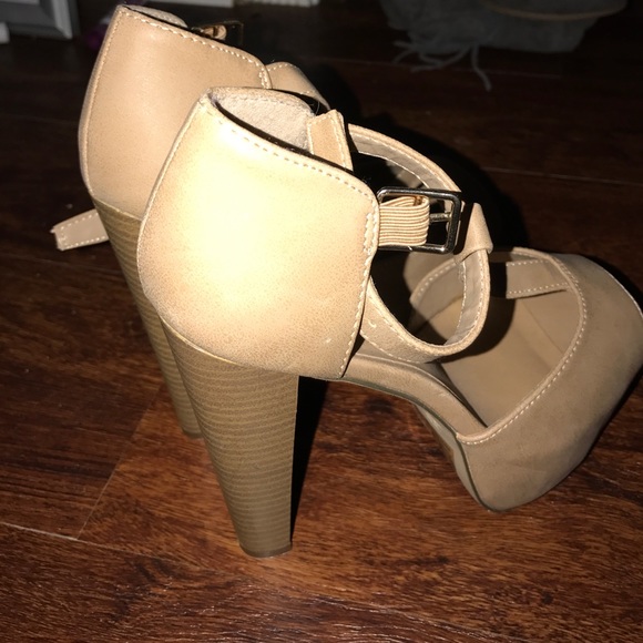 Shoes - Picture 3 of 3