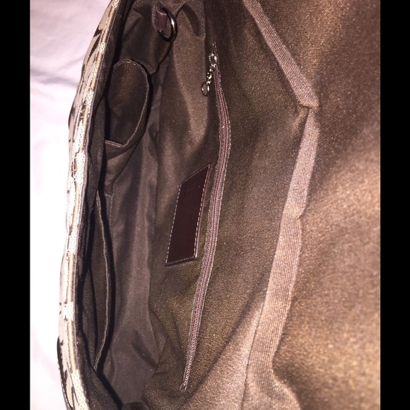 Coach purse - Picture 3 of 6