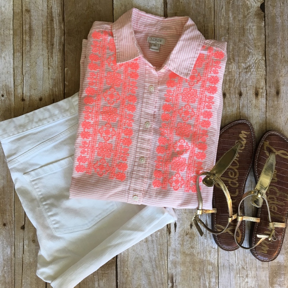 FRIDAY SALE🛍🛍 J.Crew Embroidered Oxford Popover