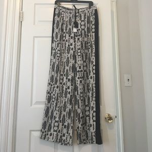 BCBG Wide leg pants