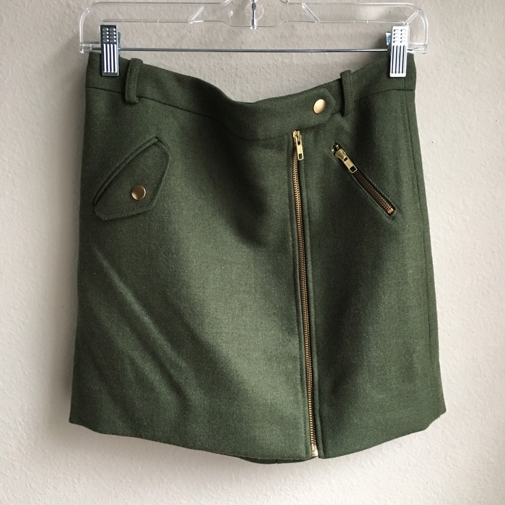 CLOSET CLOSING 1/31! J. Crew Mini Skirt - Picture 2 of 6