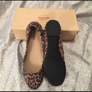 Animal Print Flat