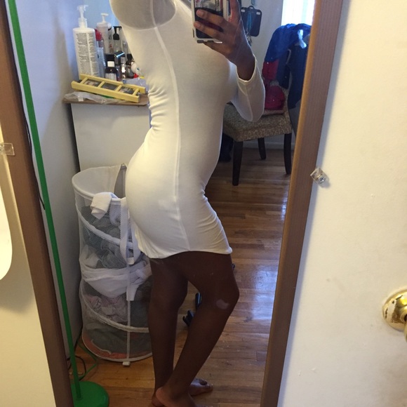 Long sleeve turtleneck shirt hem dress - Picture 3 of 4