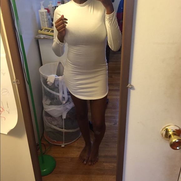 Long sleeve turtleneck shirt hem dress - Picture 4 of 4