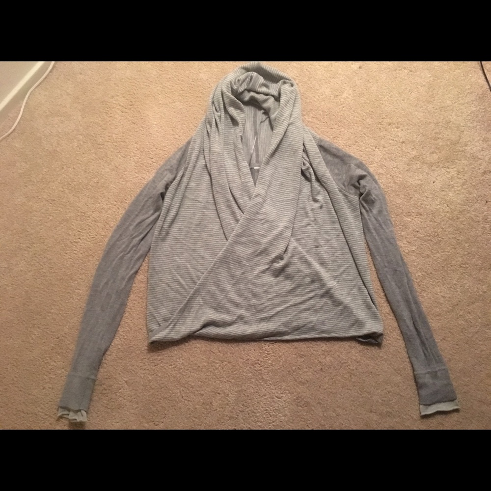 Lululemon iconic sweater wrap