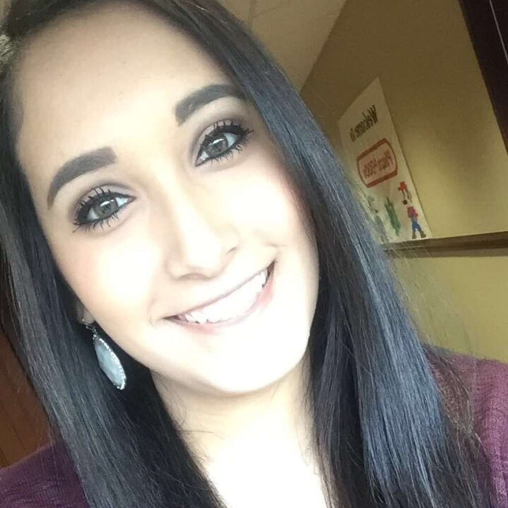 Meet your Posher, Crystal