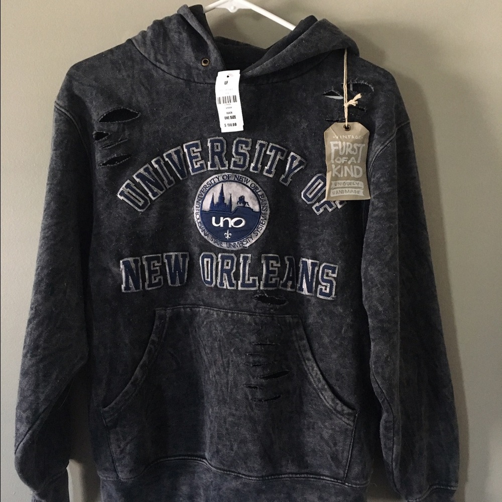 LF Sweatshirt *NEVER BEEN WORN*