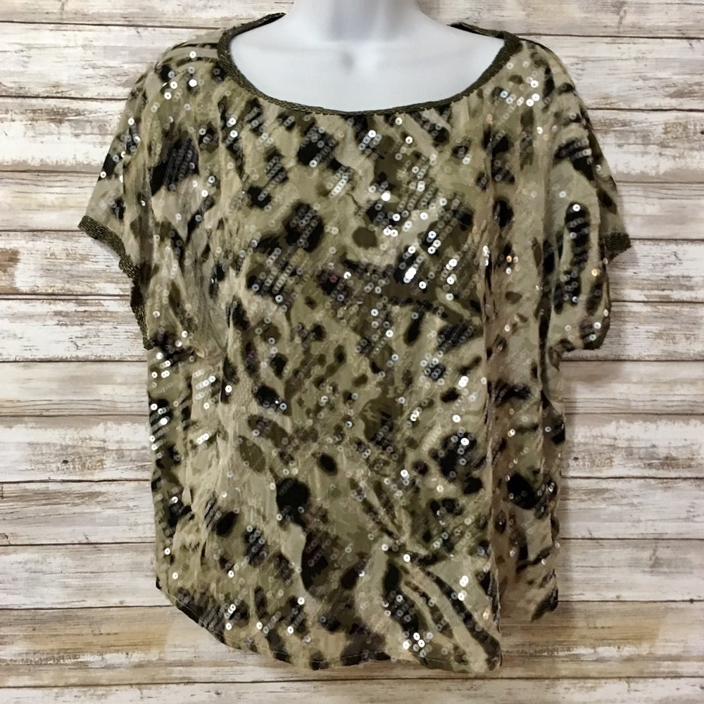 Vince Camuto Camo Sequin Top - Picture 2 of 5