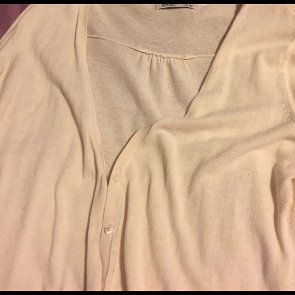 Light weight off white cardigan - Picture 2 of 3
