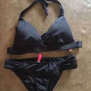 Black swim suit