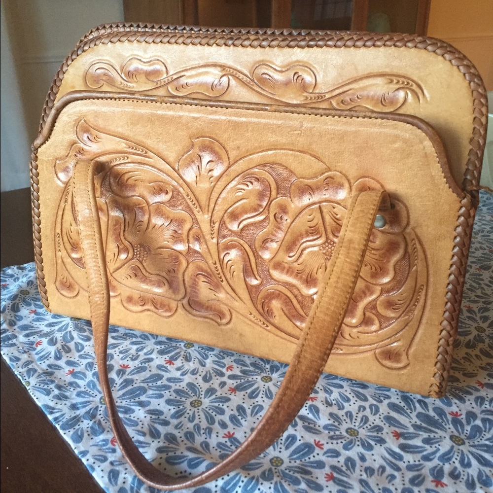Leather tooled vintage 1970s handbag