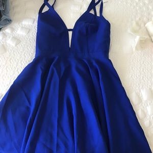 Backless dressy dress