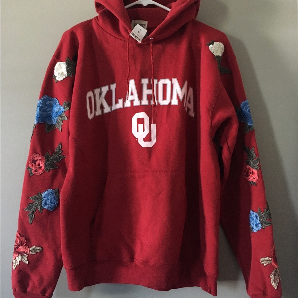 LF Sweatshirt *NEVER BEEN WORN*