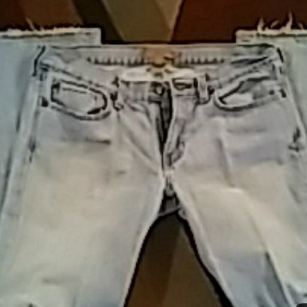 Abercrombie & Fitch jeans.