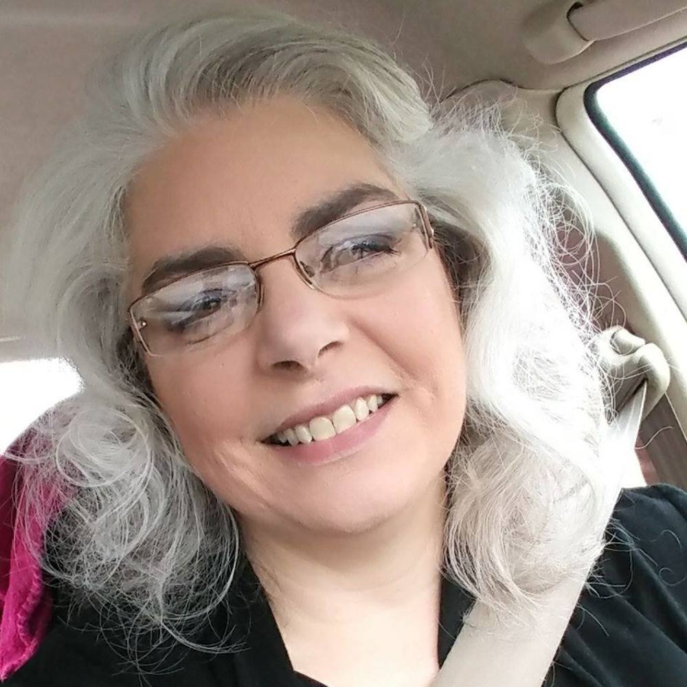 Meet your Posher, Holly