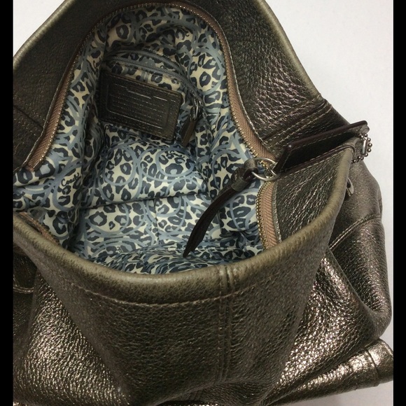 Silver Coach bag - Picture 2 of 3