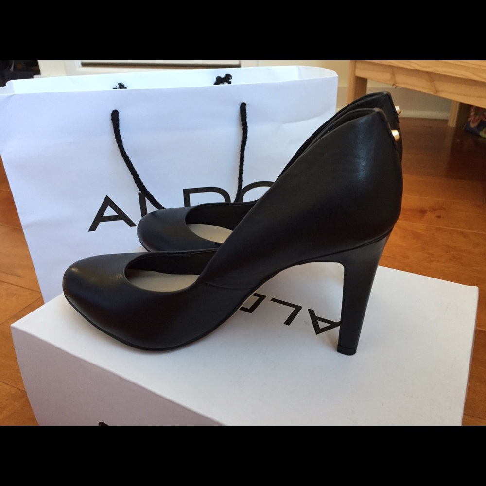 Authentic Black ALDO Pumps/Heels