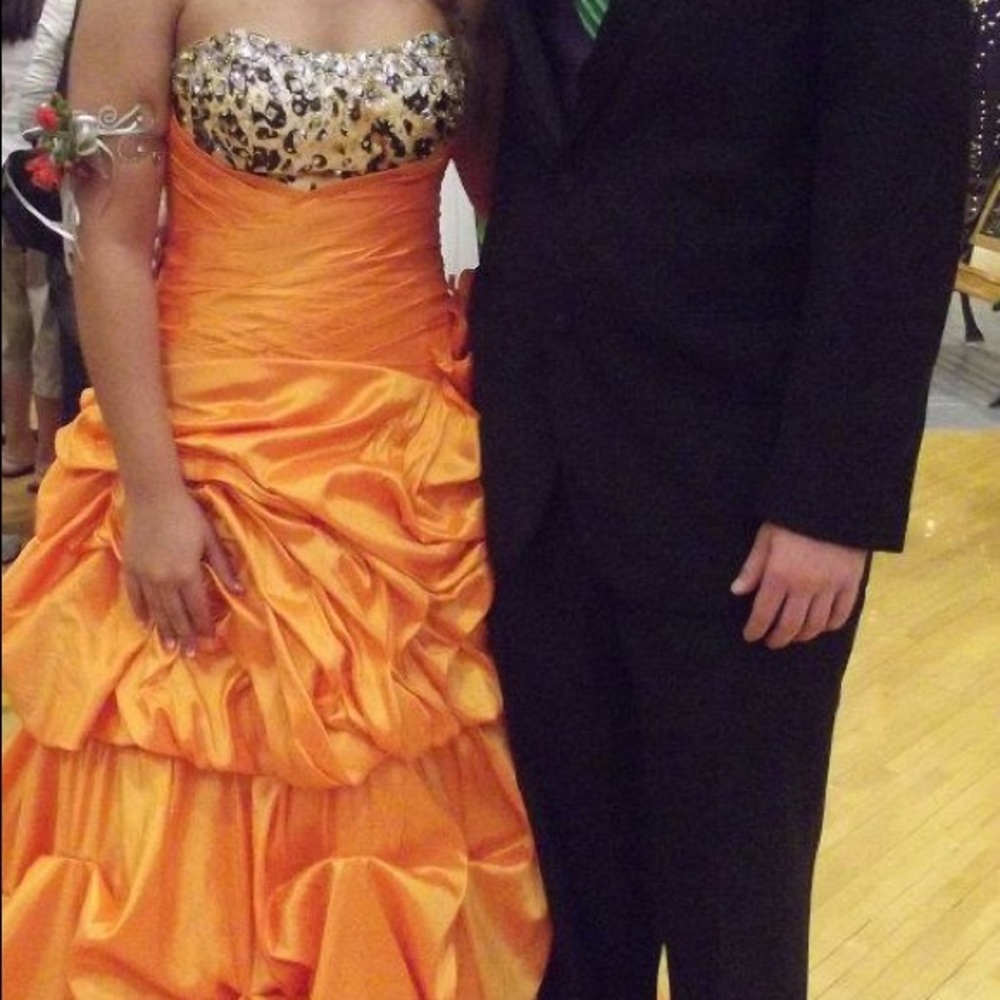 Tony Bowls Prom dress