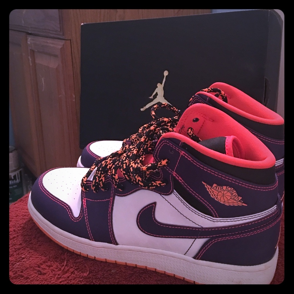 Athletic Tennis Shoes