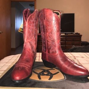 New red Ariat cowgirl boots