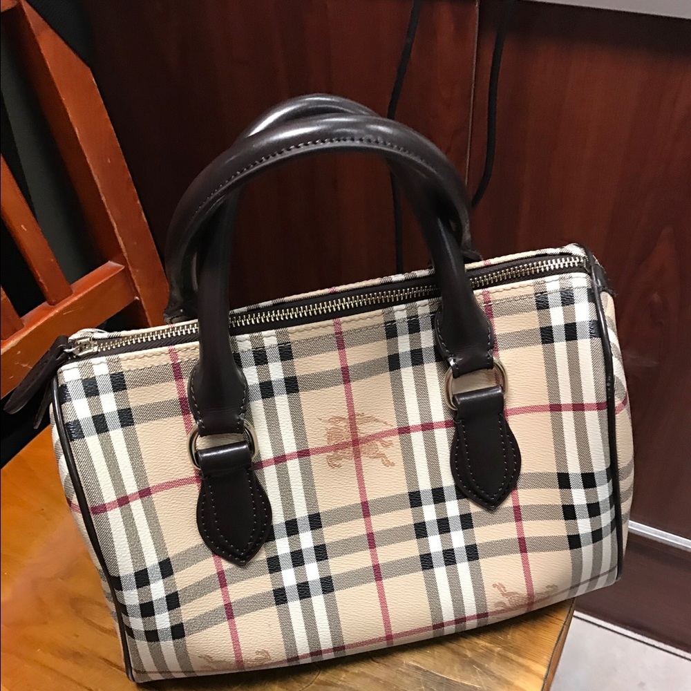 Authentic Burberry only via paypel