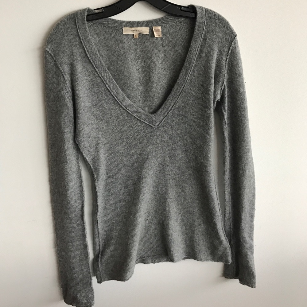 Inhabit Ribbed Gray Cashmere V Neck Sweater