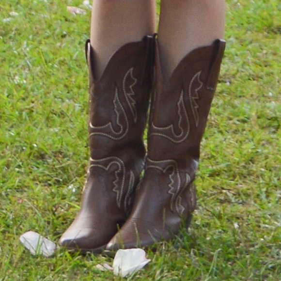 Shoes - Boots