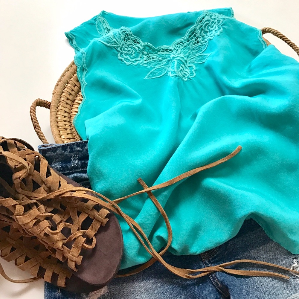 Beautiful boho Guatemalan top size medium