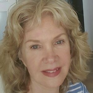 Meet your Posher, Corina