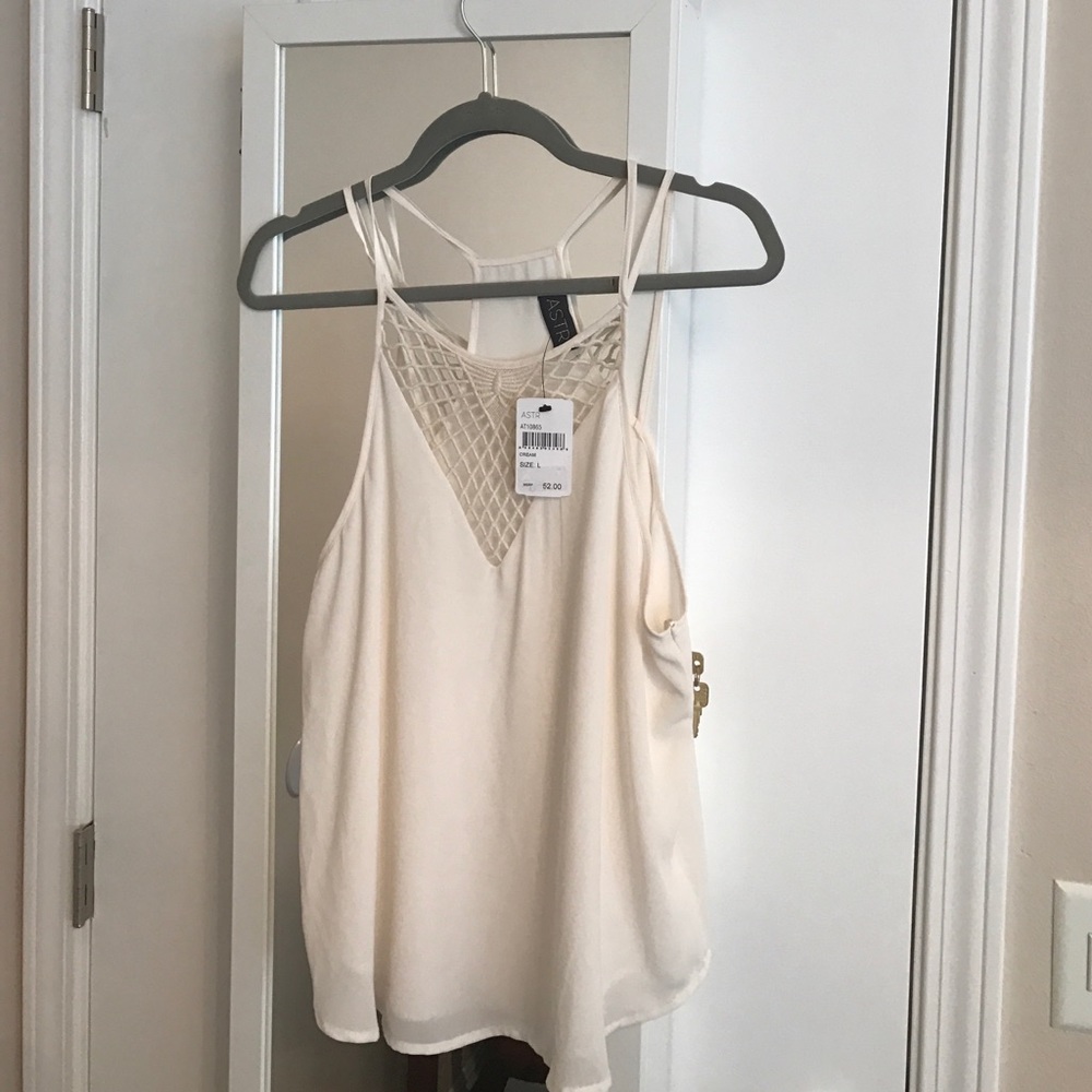 Lovely Astr (Nordstrom Brand) top!