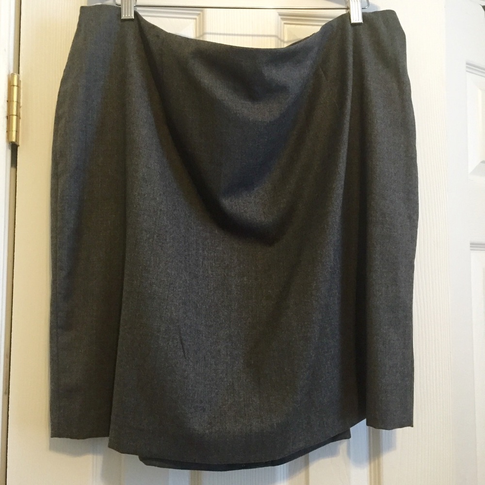 NWT Talbots Italian Wool Flannel Pencil Skirt-22WP