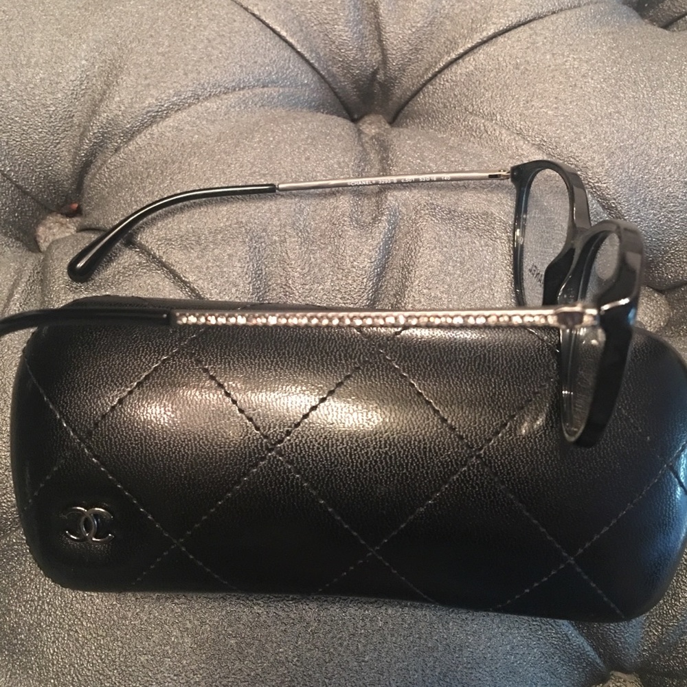 Chanel Swarvoski cat eye glasses NWOT - Picture 7 of 8