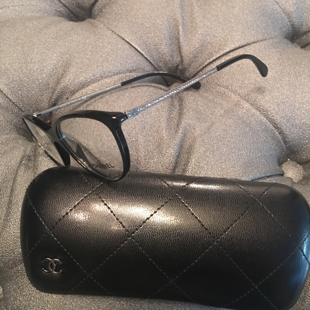 Chanel Swarvoski cat eye glasses NWOT - Picture 8 of 8