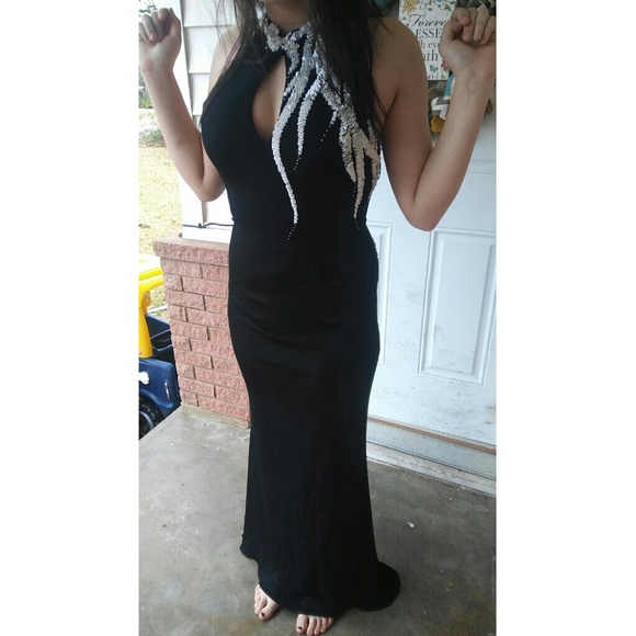 Prom dress - Picture 2 of 2