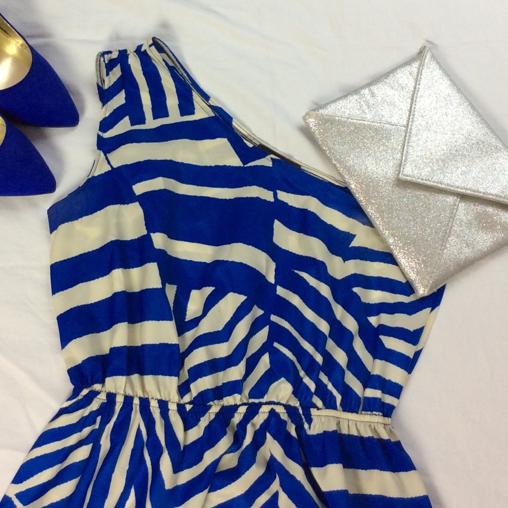 One-Shoulder Royal Blue Dress