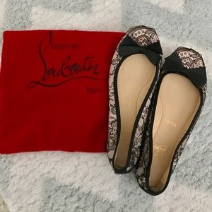 Pre-owned Laced Christian Louboutin Flats