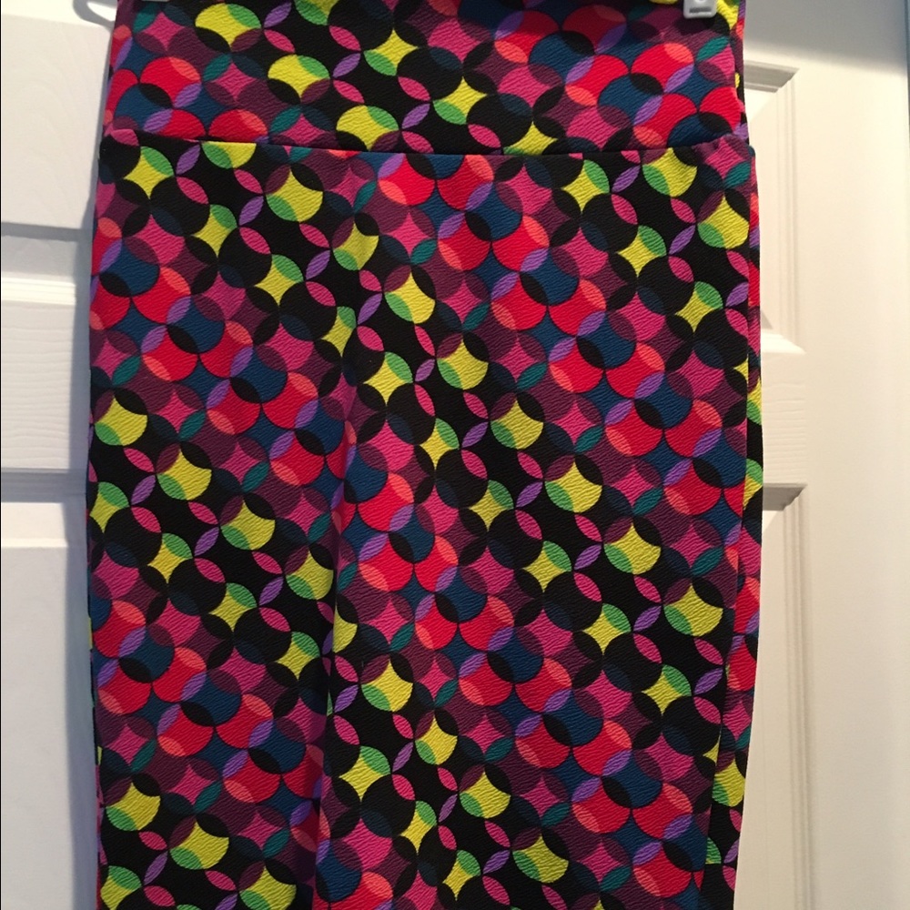 LuLaRoe Cassie - small