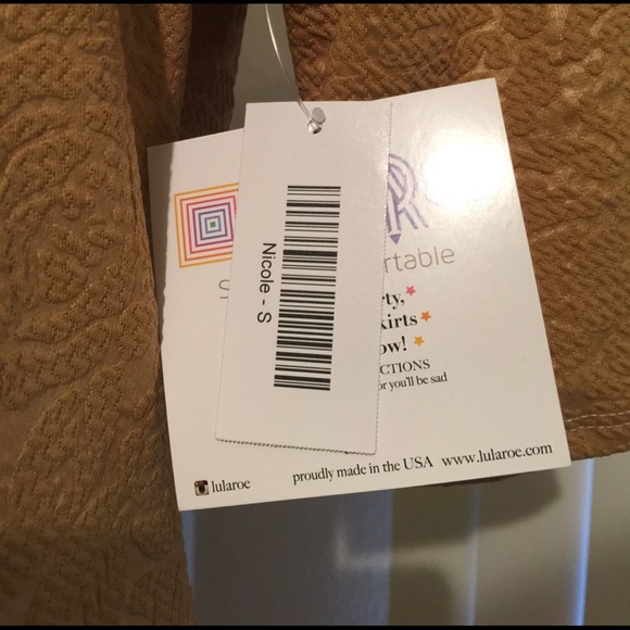 Lularoe Small dark gold Nicole embossed roses 🌹 - Picture 3 of 4