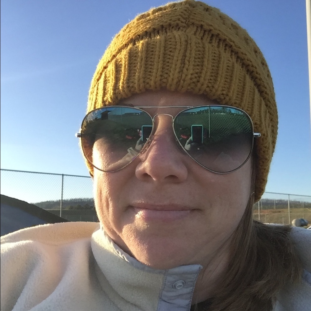 Meet your Posher, Amber