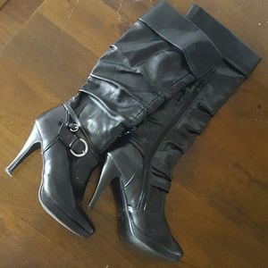 Knee-high, Runched Black Faux Leather Boots