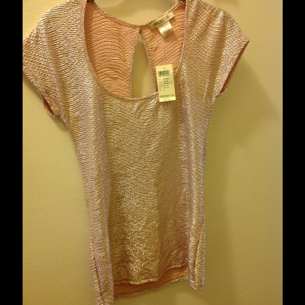 Arden b. Rose gold blouse
