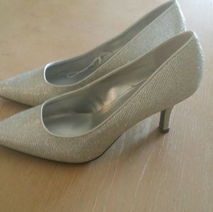 Fiona insight heels