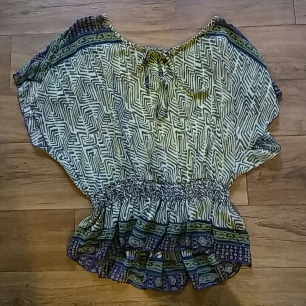 Flouncy flow sinched blouse with tie