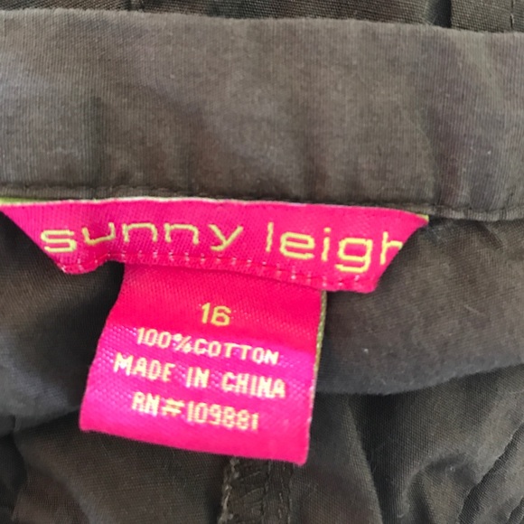 Chocolate brown skirt - Picture 3 of 3