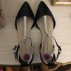 Tahari Blanca and White Flats