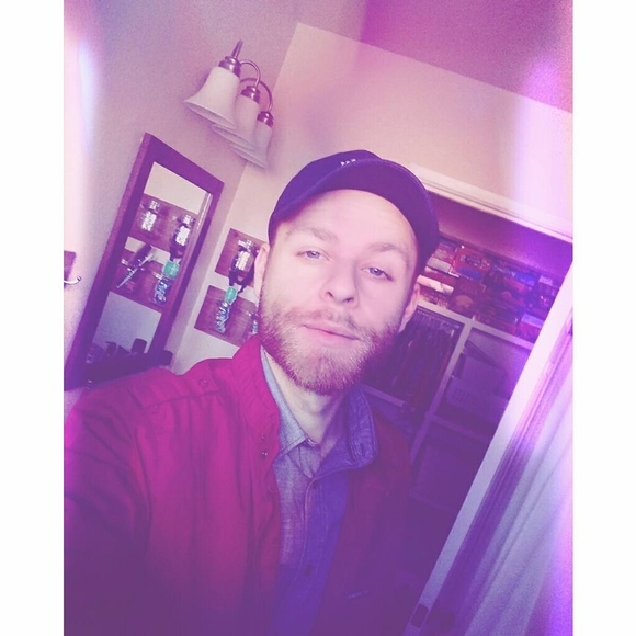 Meet your Posher, Austin - Picture 1 of 1