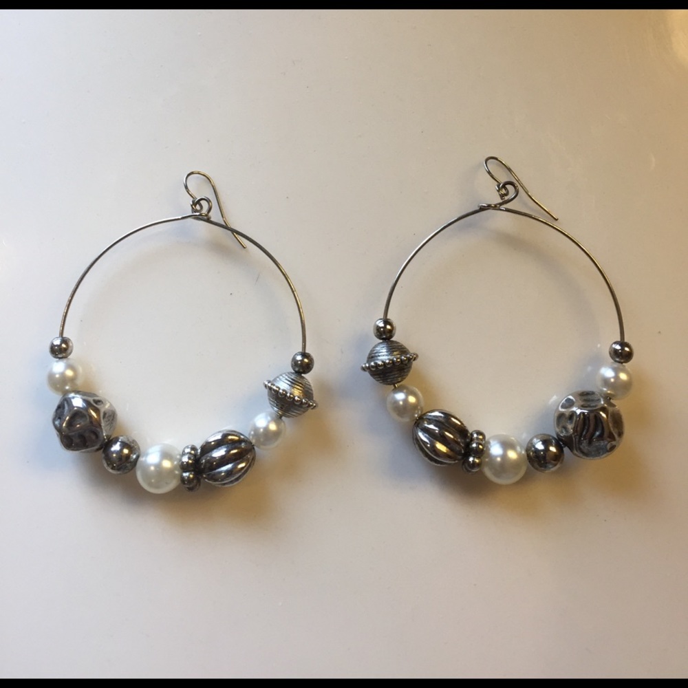 Silver and pearl earrings