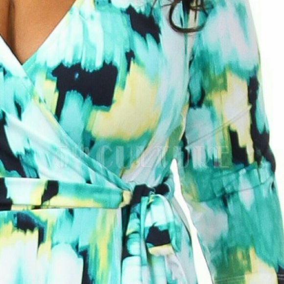 ➕ Splash Maxi Dress (1 LEFT) - Picture 4 of 5